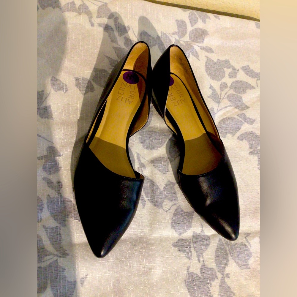 NATURALIZER FLAT close Toe Black Sx 8.5 open arch